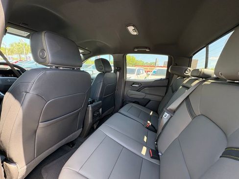 New 2026 Chevrolet Colorado ZR2 AWD/4WD image 15