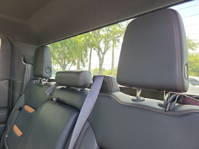 Used 2021 GMC Sierra 1500 AT4 AWD/4WD image 13