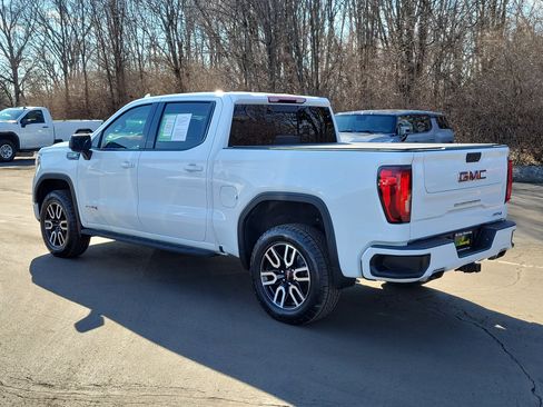 Used 2022 GMC Sierra 1500 AT4 w/ AT4 Preferred Package image 3