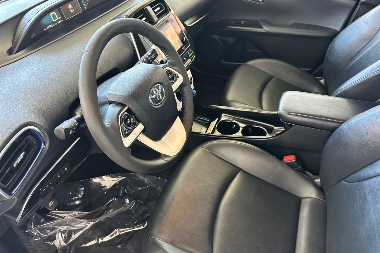 Used 2018 Toyota Prius Three Touring FWD image 10