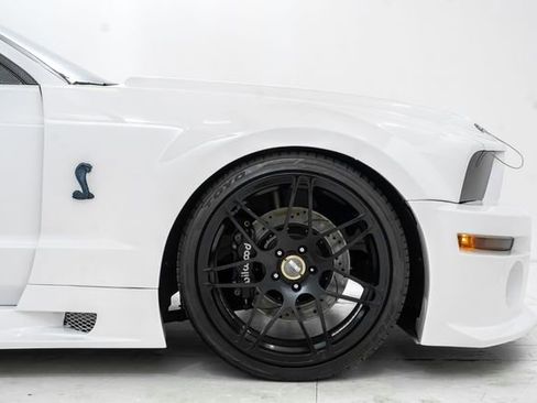 Used 2008 Ford Mustang Shelby GT500 RWD image 15