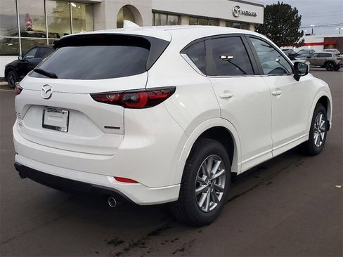 New 2025 MAZDA CX-5 AWD 2.5 S w/ Preferred Package image 3