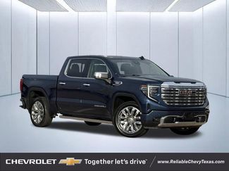 Used 2023 GMC Sierra 1500 Denali w/ Denali Reserve Package AWD/4WD video 1