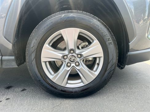 Used 2024 Toyota RAV4 XLE AWD/4WD image 28