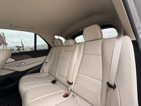 Used 2025 Mercedes-Benz GLE 350 4MATIC image 7