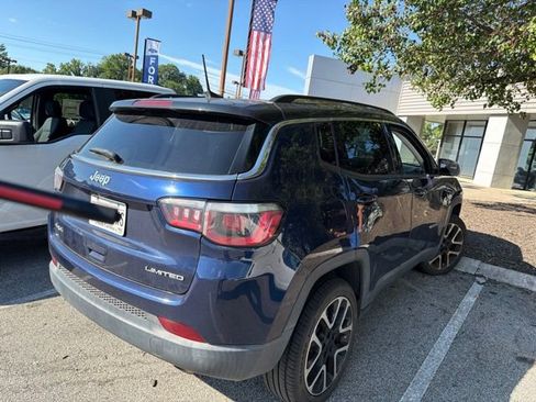 Used 2018 Jeep Compass Limited w/ Navigation Group AWD/4WD image 8