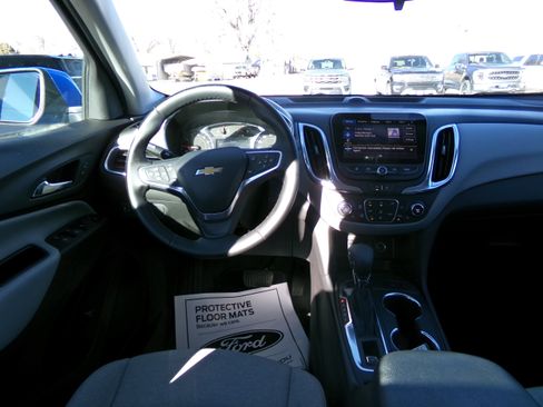Used 2024 Chevrolet Equinox LT image 10