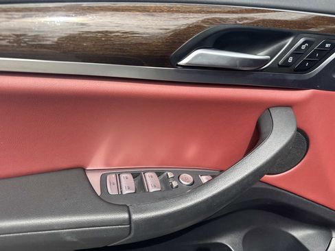 Used 2024 BMW X3 sDrive30i w/ Premium Package image 18