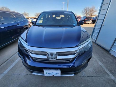 Used 2019 Honda Pilot EX image 2