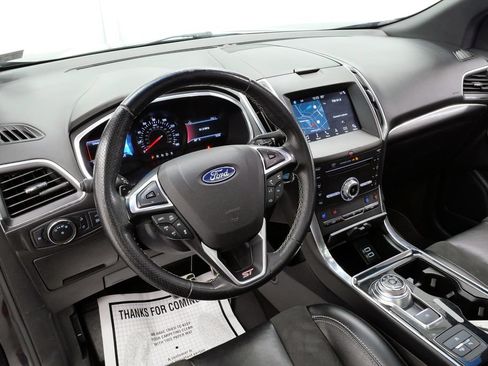 Used 2019 Ford Edge ST w/ Equipment Group 401A AWD/4WD image 11