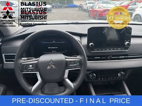 Used 2023 Mitsubishi Outlander 4WD Plug-In Hybrid image 23