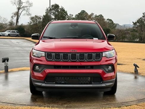 New 2026 Jeep Compass Latitude image 2