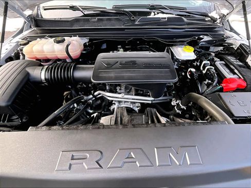 Used 2025 RAM 1500 Big Horn image 28