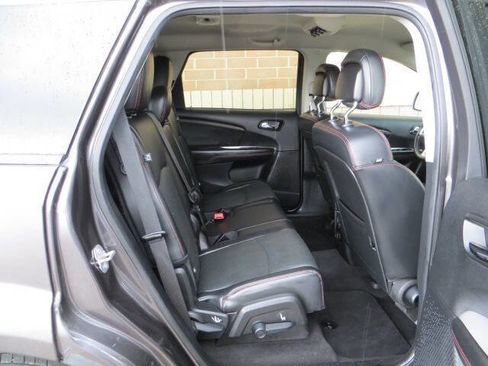 Used 2019 Dodge Journey GT image 32