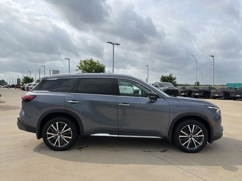 Used 2023 INFINITI QX60 Sensory w/ Cargo Package AWD/4WD image 6