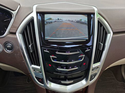 Used 2015 Cadillac SRX Luxury FWD image 4