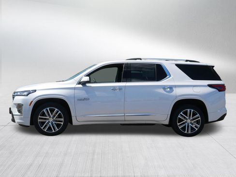 Used 2023 Chevrolet Traverse High Country AWD/4WD image 4