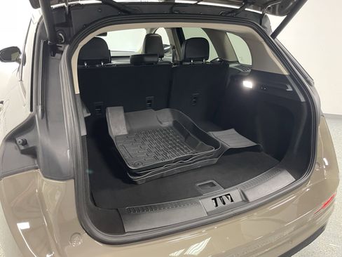 Used 2025 Lincoln Corsair AWD w/ Equipment Group 101A image 26