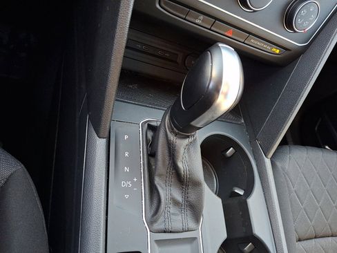 Used 2020 Volkswagen Atlas S image 26