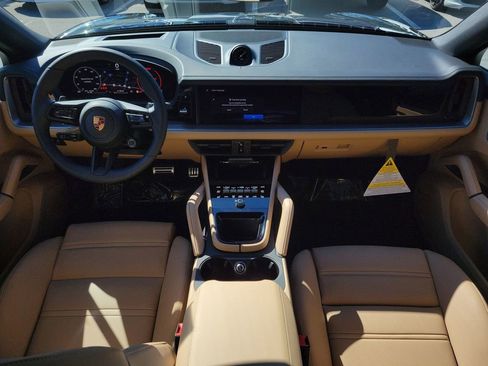 New 2026 Porsche Cayenne S image 20