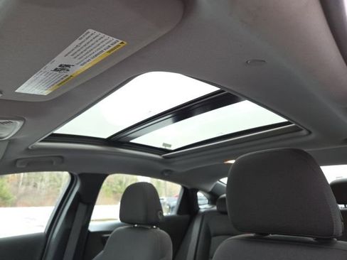 Used 2024 Chevrolet Malibu LT image 7