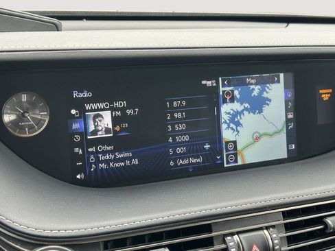 Used 2018 Lexus LS 500 w/ Interior Upgrade Package RWD image 12