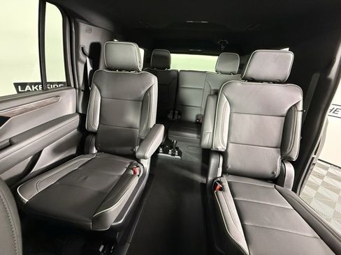 New 2025 Chevrolet Suburban Premier w/ Sun And Tow Package image 33