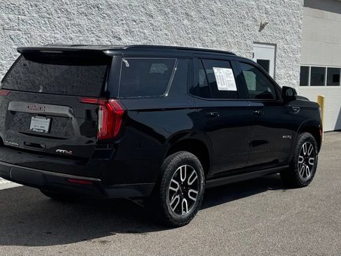 Used 2023 GMC Yukon AT4 w/ AT4 Premium Package AWD/4WD image 3
