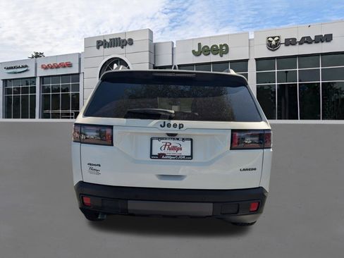 New 2026 Jeep Cherokee Limited AWD/4WD image 4