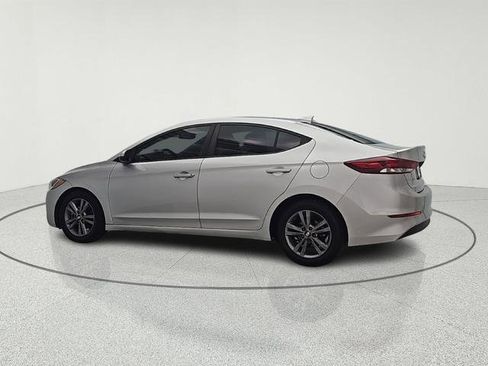 Used 2018 Hyundai Elantra SEL image 5