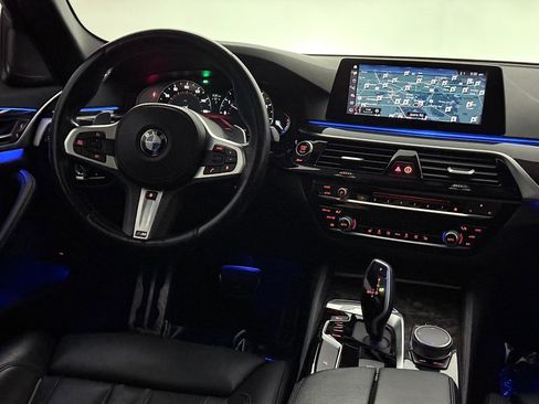 Used 2019 BMW 530i w/ M Sport Package image 29