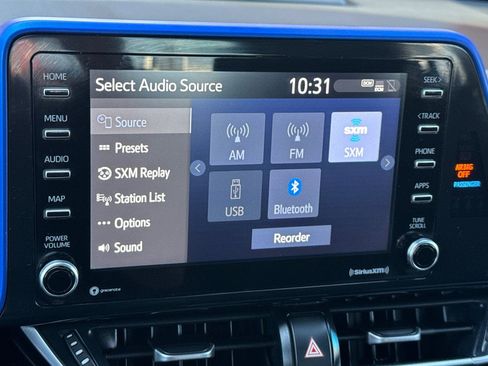 Used 2022 Toyota C-HR XLE image 18