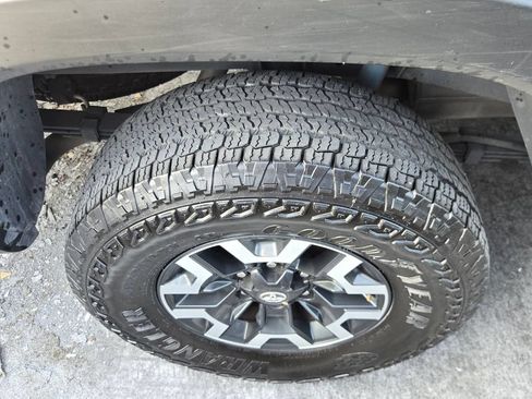 Used 2023 Toyota Tacoma TRD Off-Road AWD/4WD image 6
