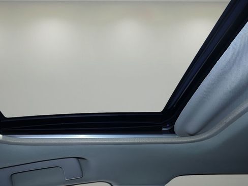 Certified 2018 Toyota RAV4 XLE AWD/4WD image 25