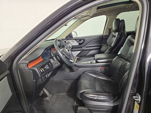 Used 2020 Lincoln Aviator Reserve w/ Equipment Group 201A AWD/4WD image 12