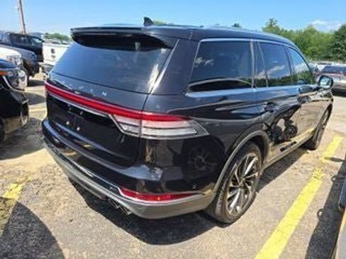 Used 2021 Lincoln Aviator Reserve w/ Equipment Group 201A AWD/4WD image 4