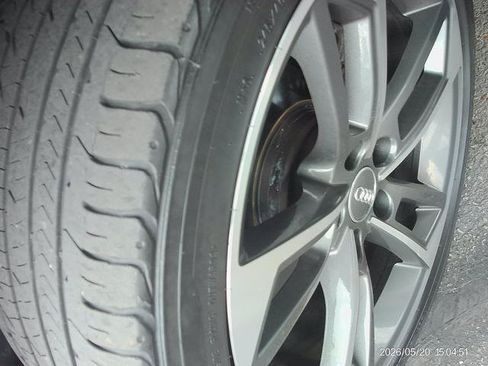 Used 2019 Audi A4 2.0T Premium FWD image 8