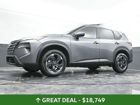 Used 2024 Nissan Rogue SV image 47