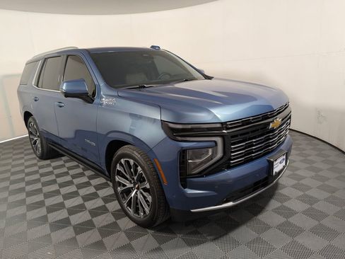 Used 2025 Chevrolet Tahoe High Country AWD/4WD image 1