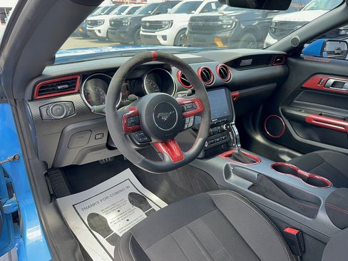 Used 2022 Ford Mustang Coupe RWD image 11