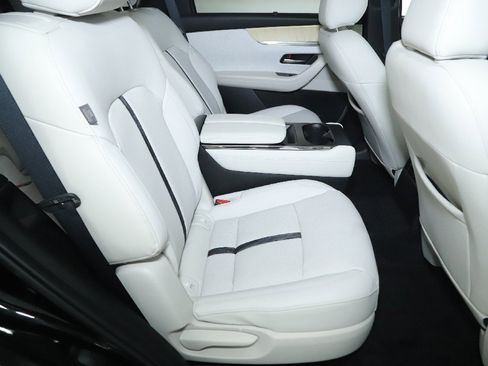 Certified 2025 MAZDA CX-90 3.3 Turbo S w/ Premium Plus image 35