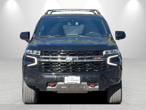 Used 2021 Chevrolet Suburban Z71 w/ Z71 Signature Package AWD/4WD image 10