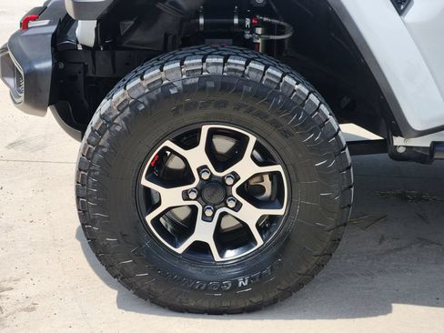 Used 2021 Jeep Wrangler Unlimited Rubicon AWD/4WD image 10