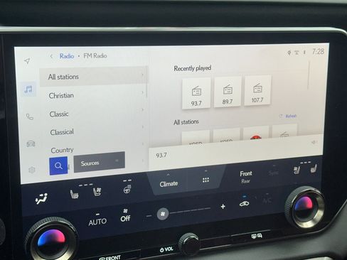 Used 2023 Lexus RX 350 AWD image 18