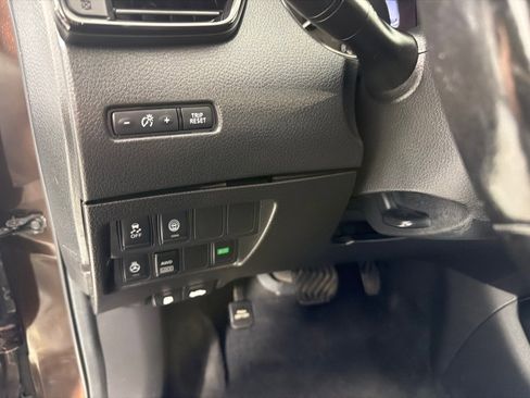 Used 2017 Nissan Rogue Sport SL w/ SL Premium Package image 12