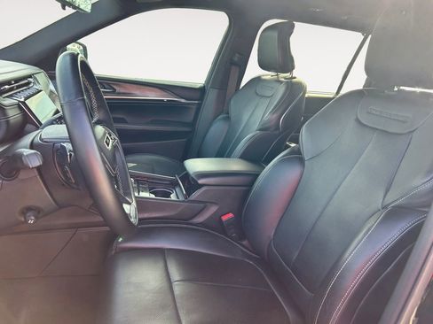 Used 2021 Jeep Grand Cherokee L Overland w/ Luxury Tech Group IV image 9