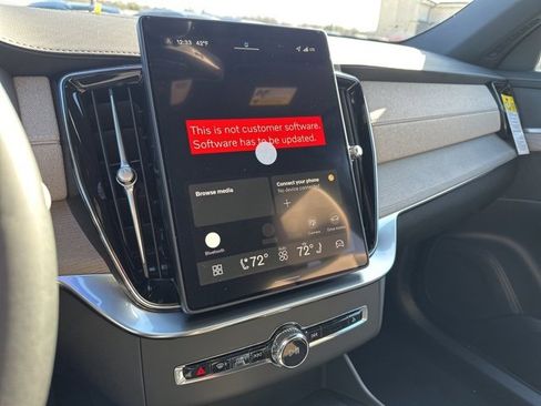 New 2026 Volvo XC90 B6 Plus w/ Protection Package image 15