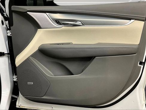 Used 2021 Cadillac XT5 Premium Luxury w/ LPO, Floor Liner Package AWD/4WD image 28