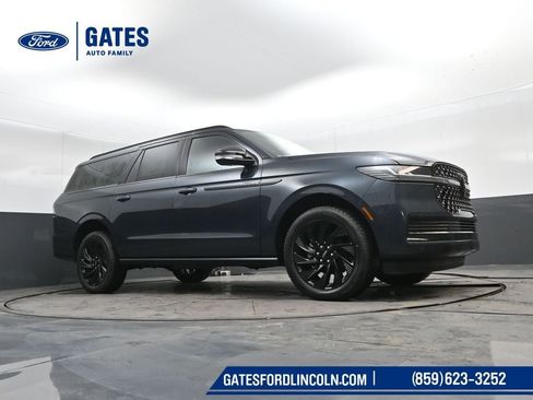 New 2026 Lincoln Navigator L Reserve w/ Jet Appearance Package image 56