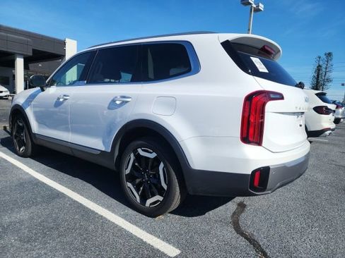 Used 2025 Kia Telluride S AWD/4WD image 2